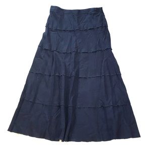 *DONATING SOON* Navy maxi skirt